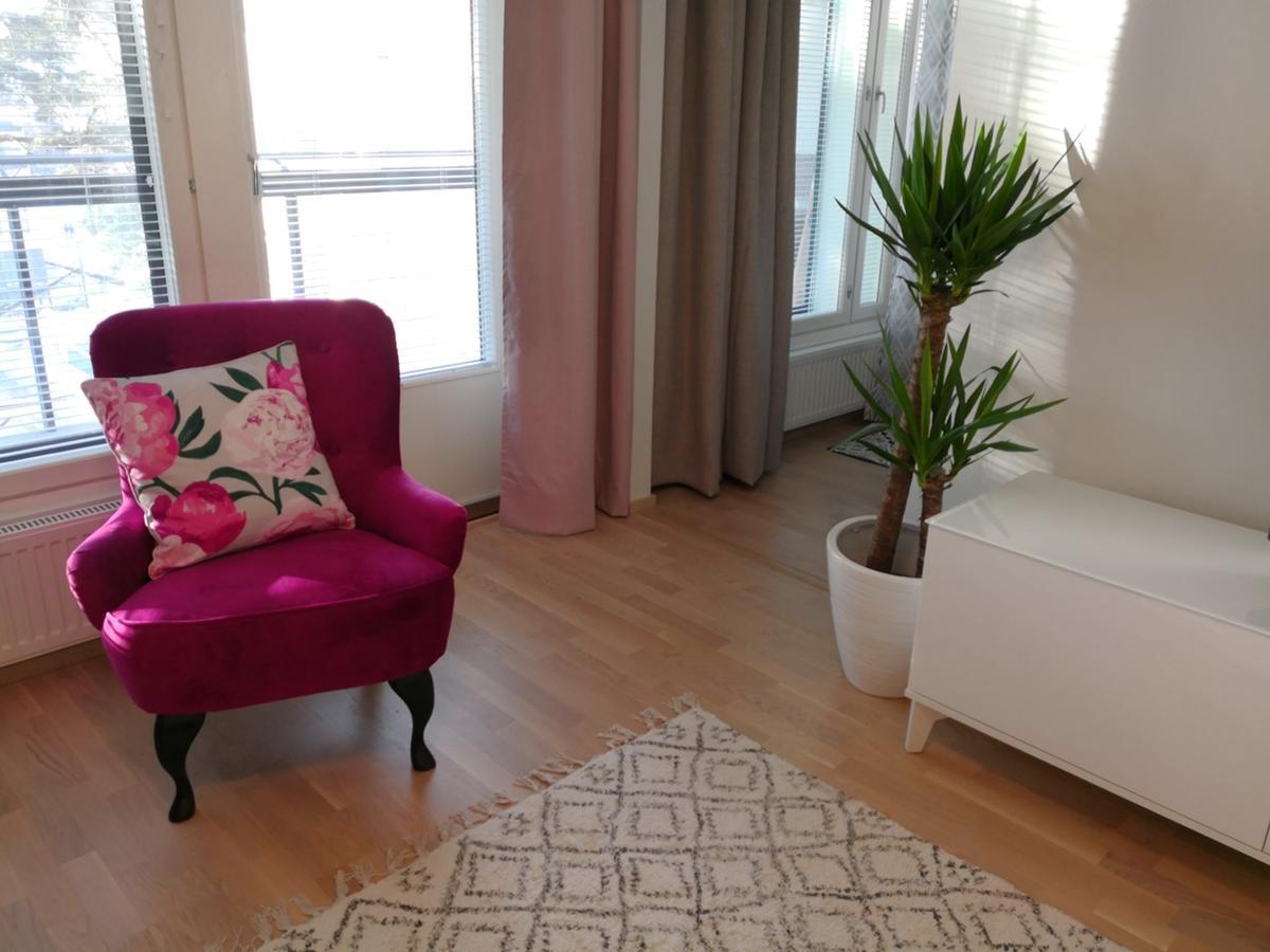 Charming Pine View Apartment Vantaa Ngoại thất bức ảnh