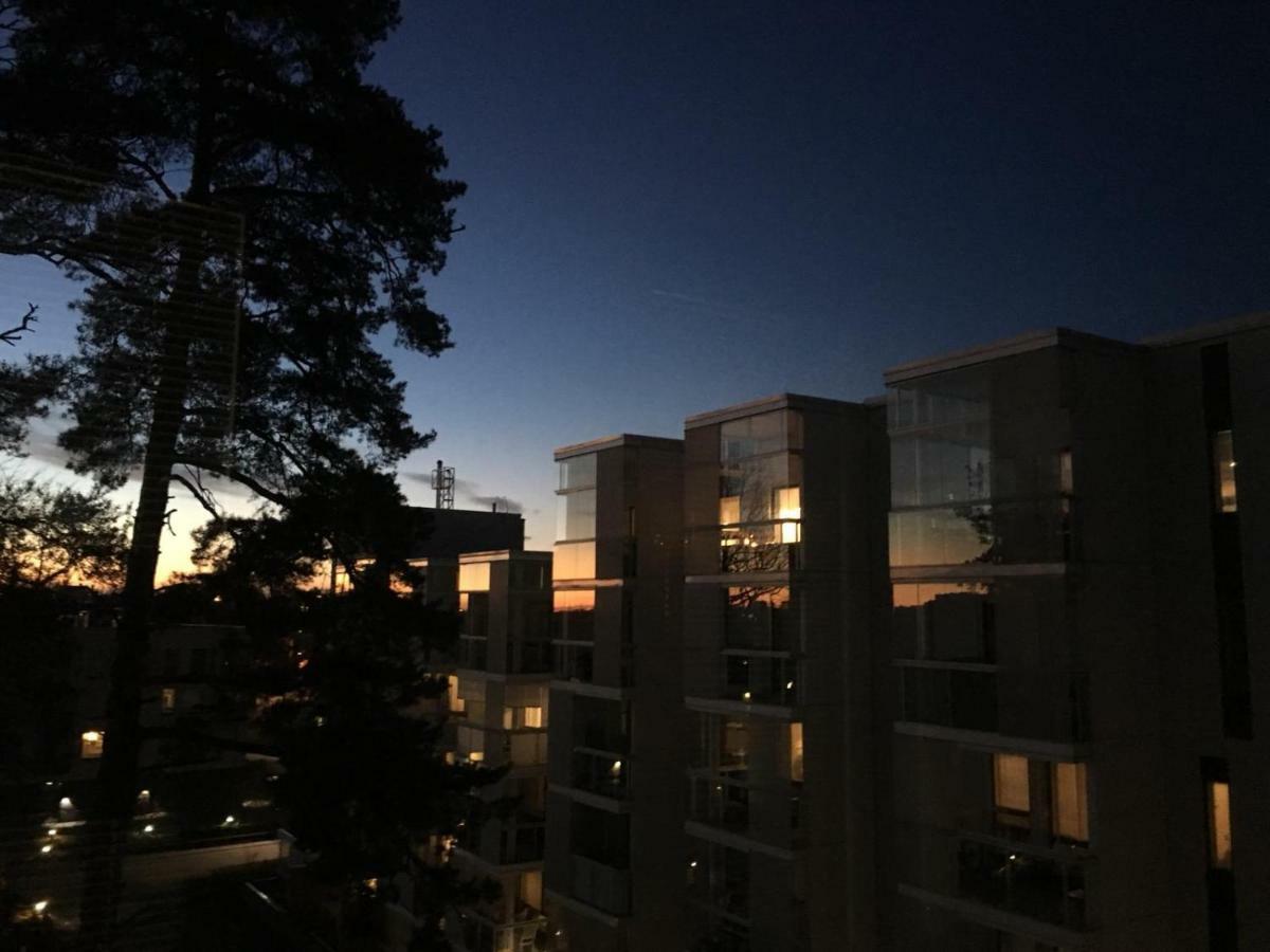 Charming Pine View Apartment Vantaa Ngoại thất bức ảnh